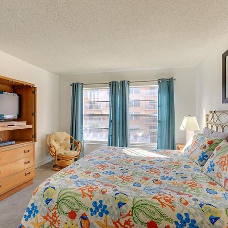 Central Cocoa Beach Condo With View, Steps To Beach! Kültér fotó