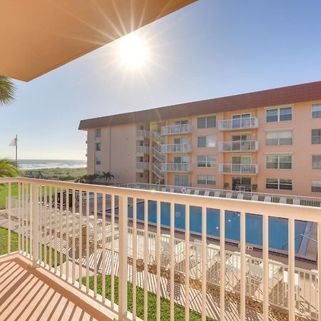 Central Cocoa Beach Condo With View, Steps To Beach! Kültér fotó